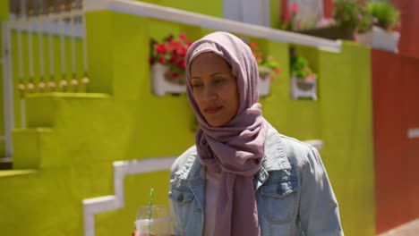 Young-woman-wearing-hijab-out-and-about-in-the-city