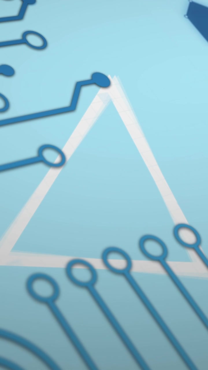 Animación de triángulos girando sobre un circuito integrado en un fondo azul