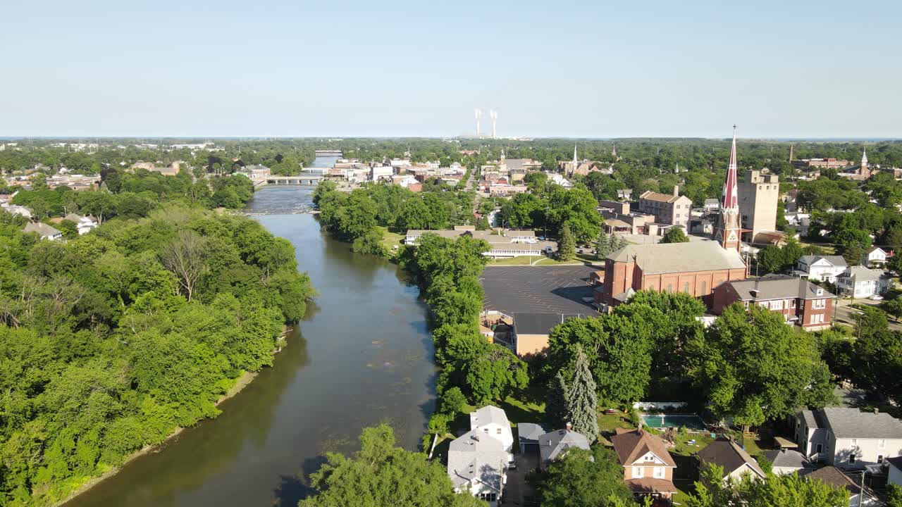 explorar la impresionante arquitectura de st