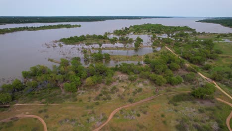 imágenes aéreas del noroeste del lago grapevine, donde marshall creek desemboca en el lago