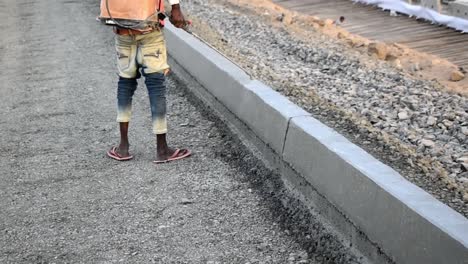 fully mechanized construction of the concrete road