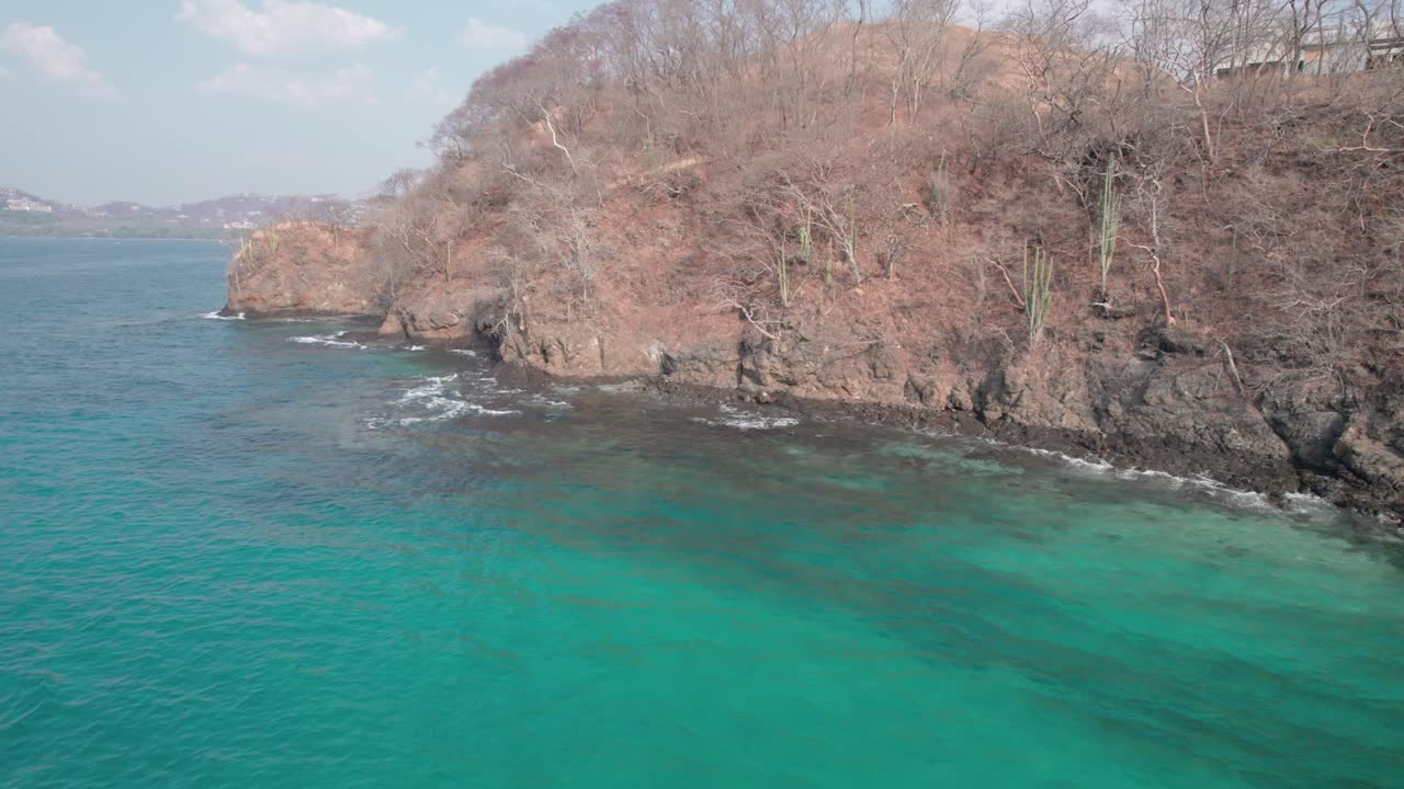 코스타리카의 과나카스테 (guanacaste) 에 있는 이국적인 해변인 플라야 펜카 (playa penca) 의 풍경