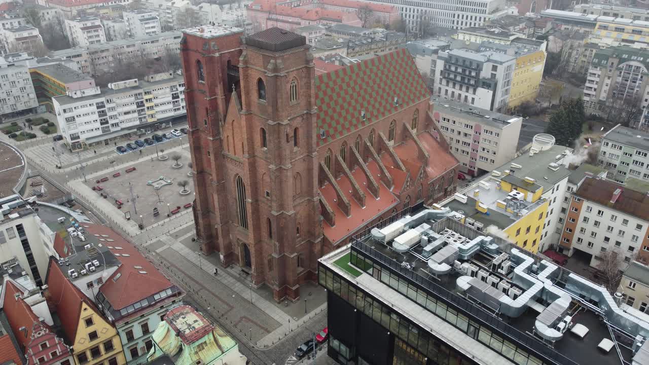 성당 의 공중 에서 볼 수 있는 모습