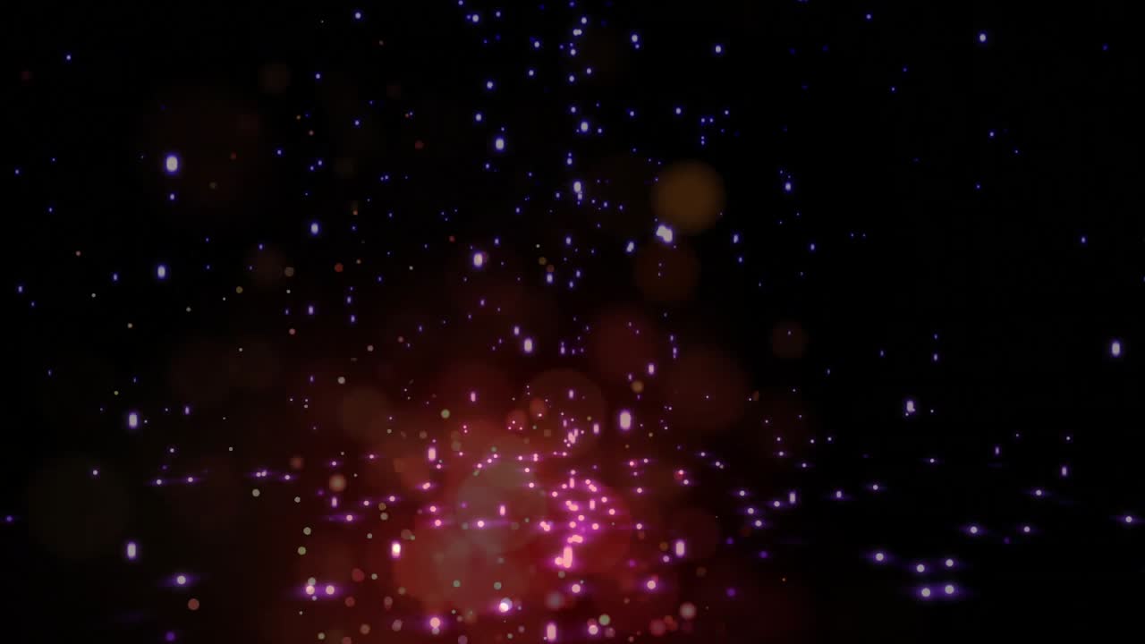 Iniziando con puntini blu-violetto, un nucleo magenta pulsante, particelle che si innalzano, visualizzando il flusso di luce.