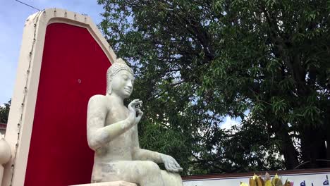 phra pathom chedi buddha