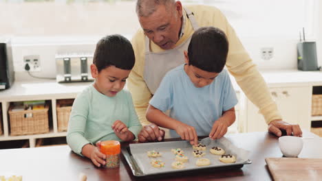 Cookies,-home-and-grandfather-baking-with-kids