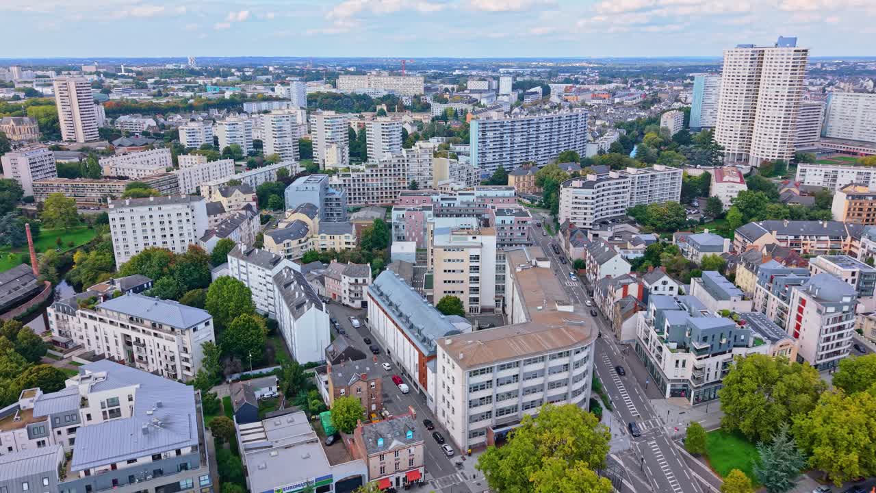 Drone advancing above Mail François-Mitterrand and Tower of Horizons in Rennes