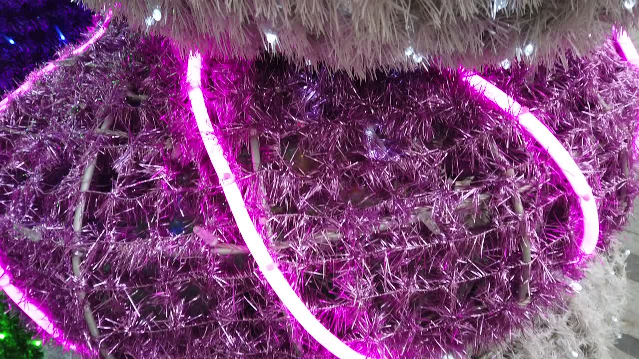 Juleinstallation på byens gade