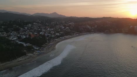 Sayulita-México-Riviera-Nayarit-Costa-Pacífica-Drone-Aéreo-Al-Atardecer