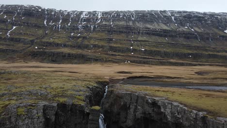 Islandia-Cascada-Folaldafoss-Drone-Aéreo-7.mp4