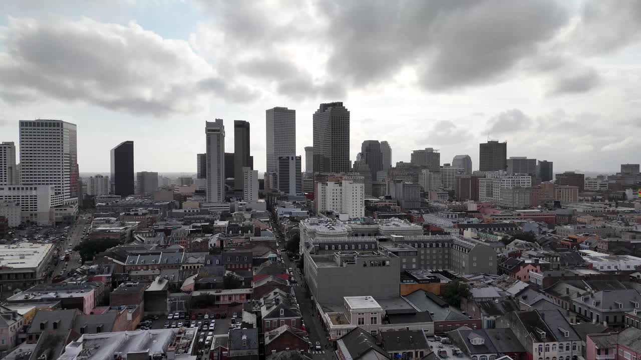 New Orleans Skyline Panning Left Drone Shot
DJI Mini 4 Pro Drone