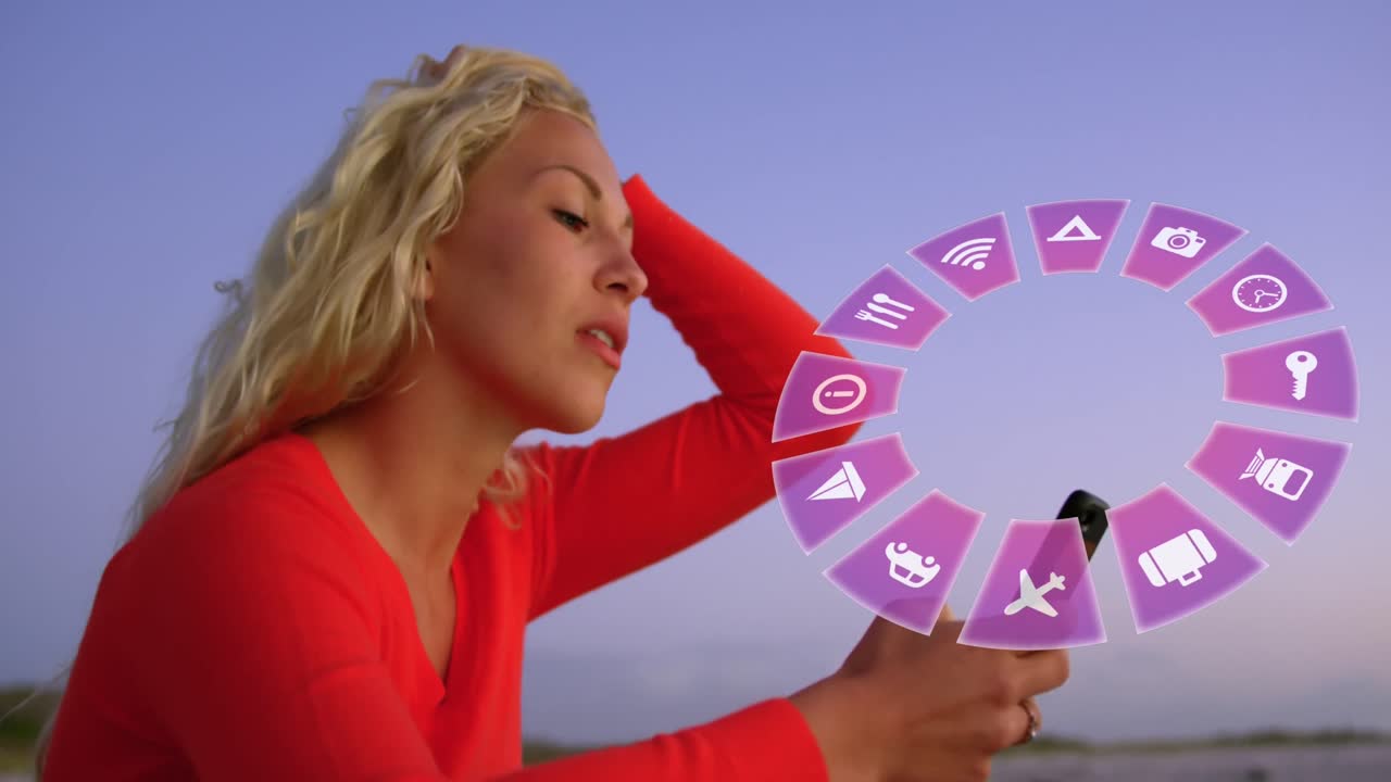 анимация туристических икон и кавказской женщины, использующей смартфон