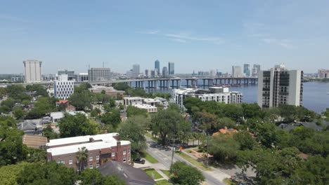 Riverside-En-Jacksonville,-Florida-En-Un-Día-Soleado