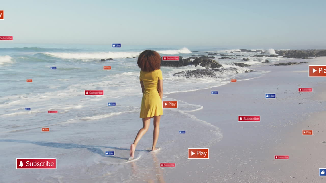 해변에서 산책하는 여성, 소셜 미디어 버튼으로 둘러싸인 여성 애니메이션