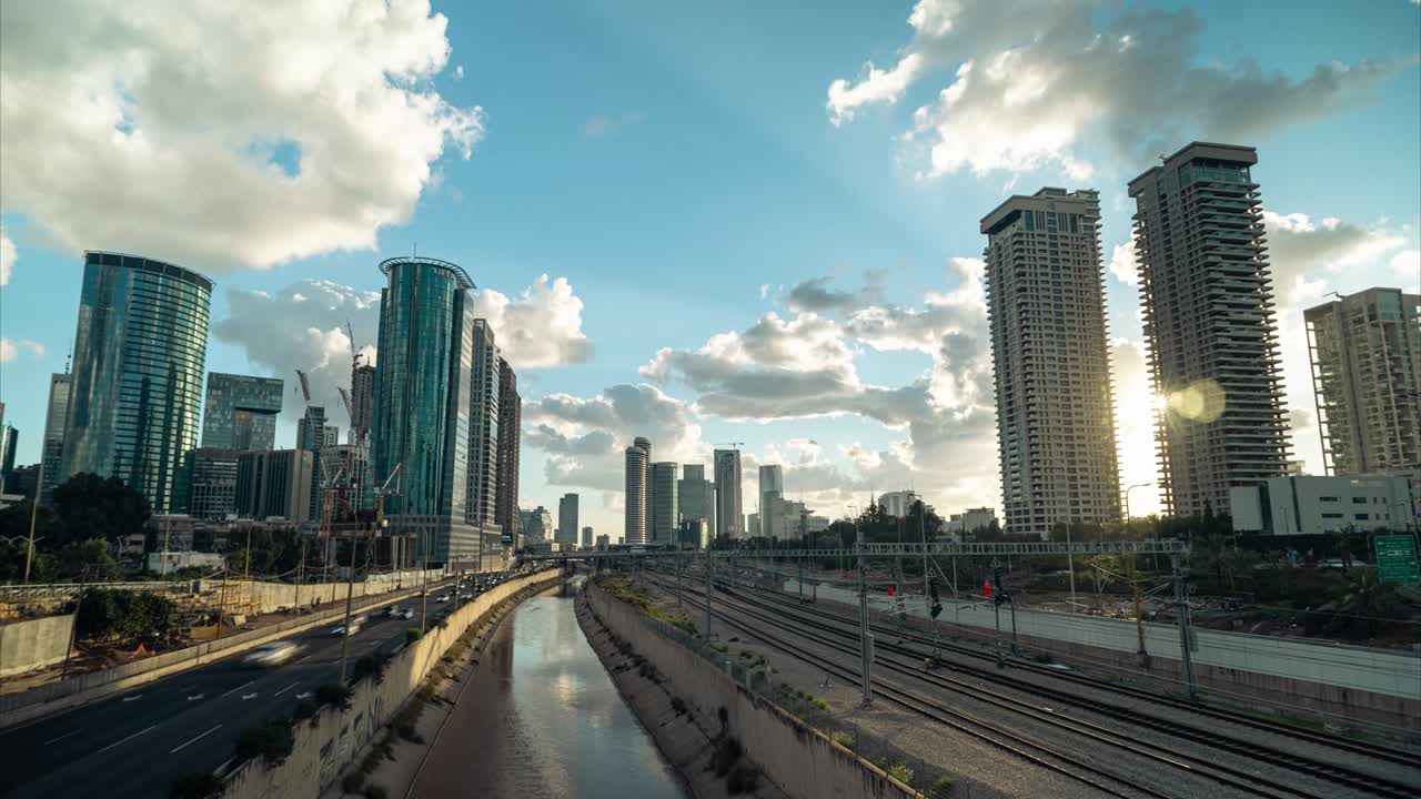 el horizonte del atardecer de tel aviv el lapso de tiempo