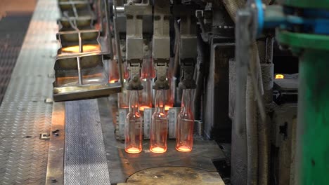 Automatic-bottle-production-machine-in-a-glass-factory