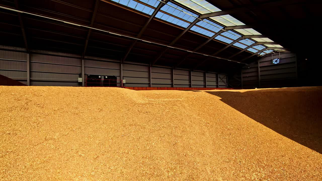 Grain storage climate control warehouse facility dehumidity indoor what crop