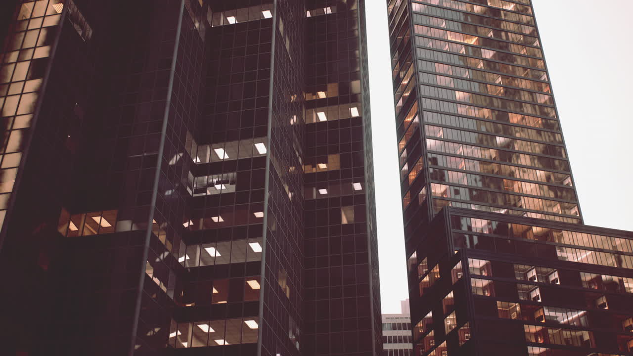 edificios altos en una ciudad