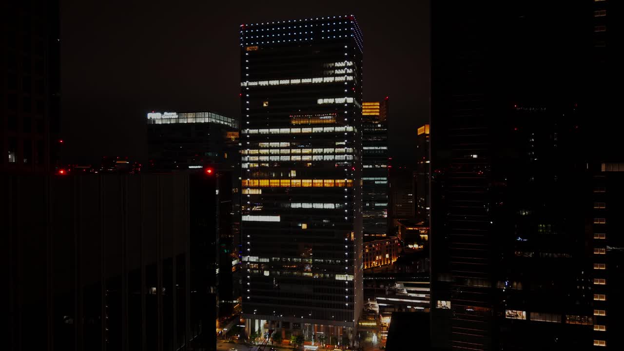 paisaje urbano en la noche