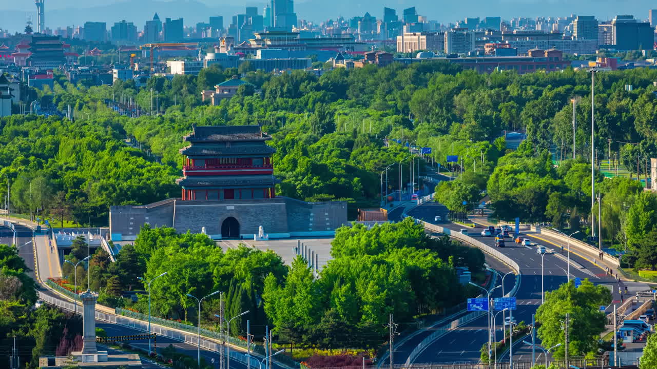 hermosa escena de árbol verde de lapso de tiempo de la arquitectura china antigua antigua ciudad asiática con calles estrechas