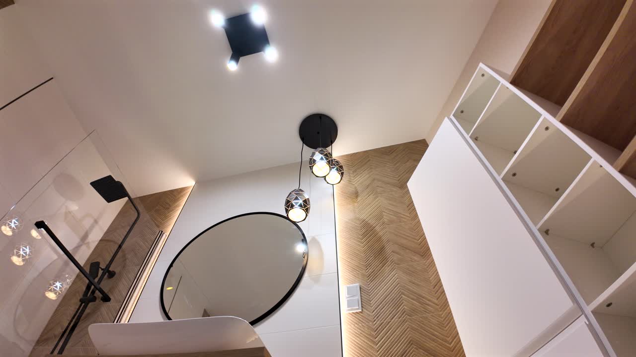 baño moderno y de lujo.