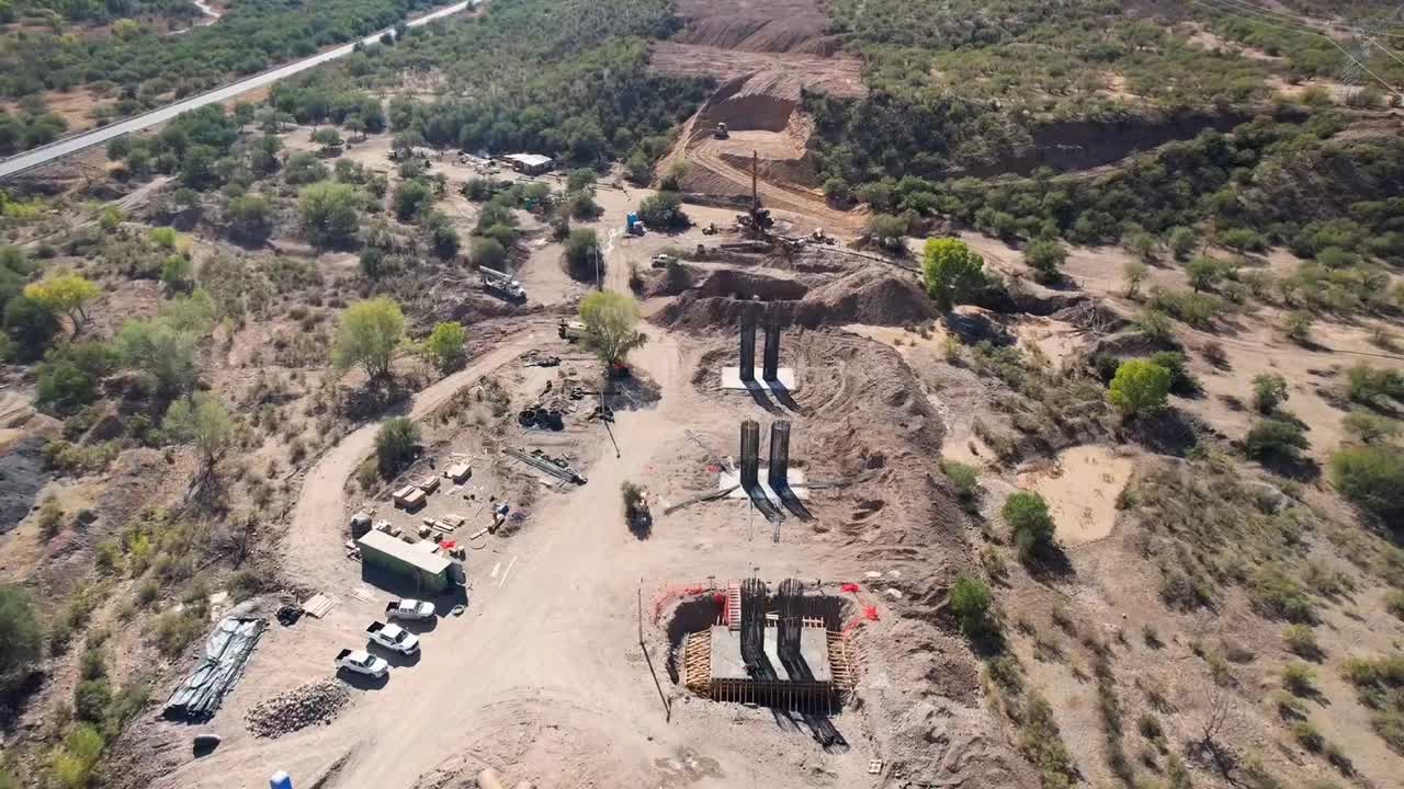 limpieza de tierras para la construcción de nuevas carreteras
