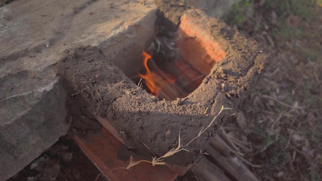 chulha en traditionel sydasiatisk madlavningsovn i Indien