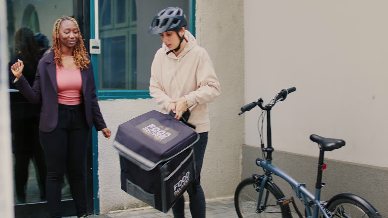Food delivery by bicycle