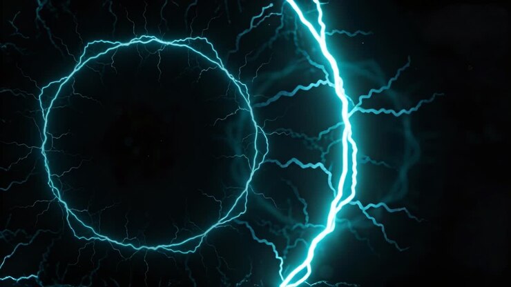 Un anello elettrico ciano primario pulsa in un vuoto scuro, scintille ad arco generano due fulmini per una demo tecnologica.