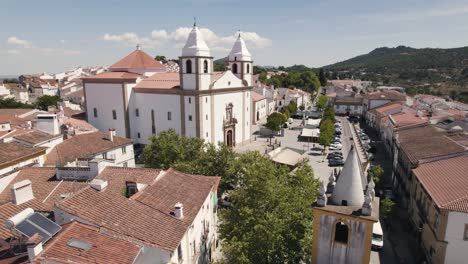 Santa-Maria-da-Devesa-church,-Castelo-de-Vide-in-Portugal