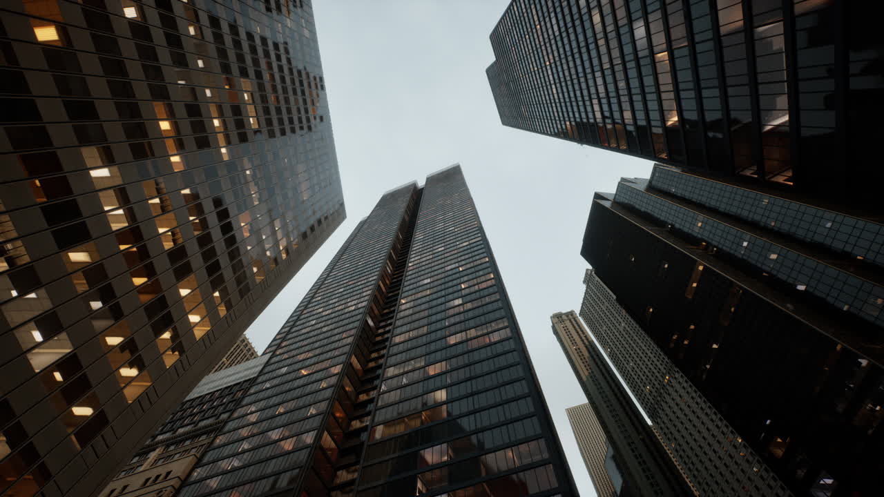 mirando hacia arriba en las torres de oficinas en calgary