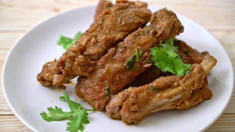 costillas de cerdo al horno con salsa