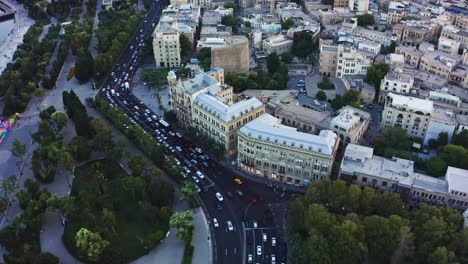 İçərişəhər-–-Walled-city-of-Baku,-scenic-view-of-historic-landmarks-and-modern-quarters