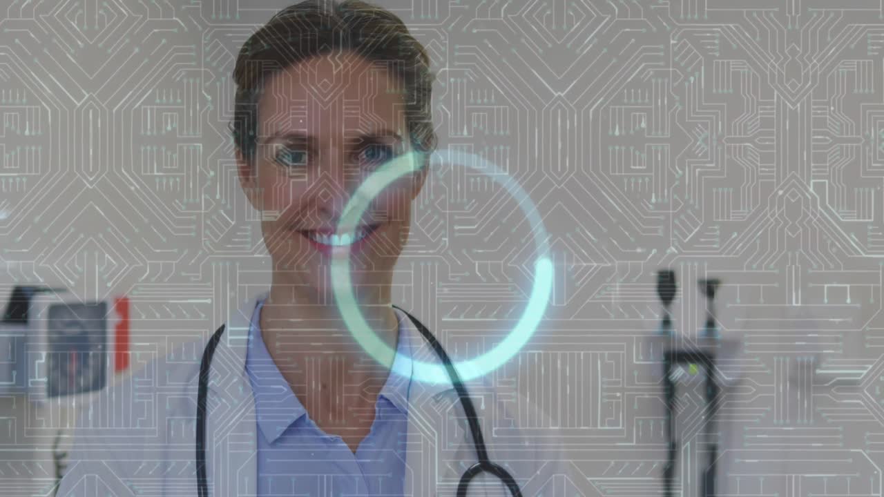 animación del círculo de carga y el patrón de la placa de circuitos sobre el médico caucásico femenino.