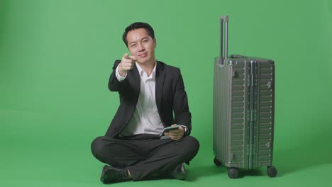 여행 을 준비 하는 사업가