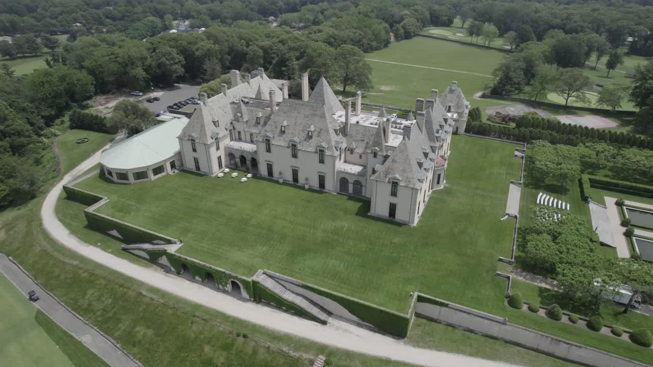 Oheka Castle Aerial View Long Island, NY 4k