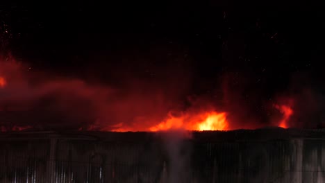 fuego disparando desde el techo