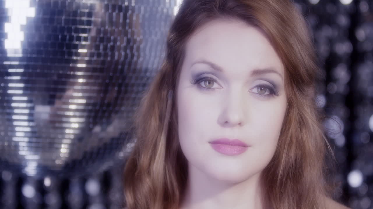 여자 디스코 얼굴 4k 00