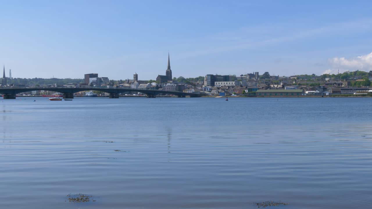 아일랜드 남동부 에 있는  ⁇ 스포드 시 의 풍경