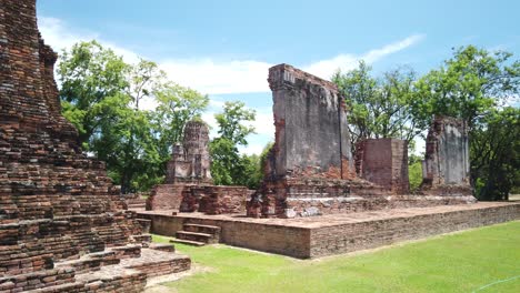 static shot: ruins of ancient buddhist temple at the old the historic city of ayutthaya thailand