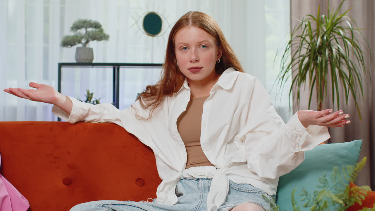 Teenager child girl asking why what reason of failure demonstrating disbelief irritation by troubles