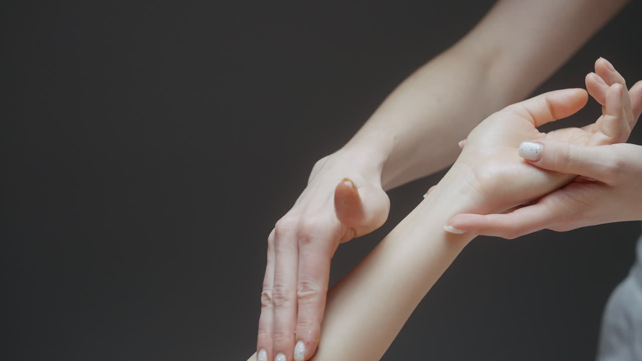 설탕 스크럽 몸 마사지