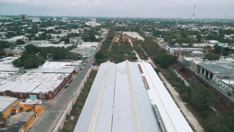 Luftaufnahme-Des-Bahnhofs-In-Merida-Yucatán