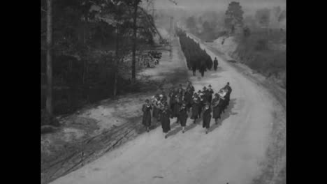 Good-Shots-Of-Troops-Preparing-For-Battle-In-World-War-One