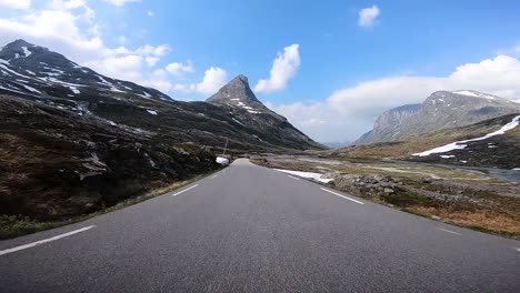 Un-Recorrido-Panorámico-Por-La-Espectacular-Noruega