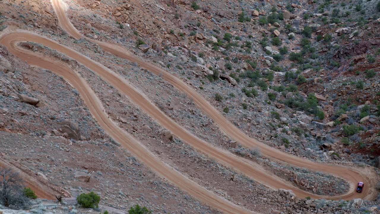 conducción todoterreno en el parque nacional canyonlands