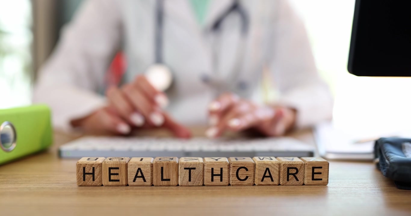 Soins de santé est une inscription sur des cubes en bois