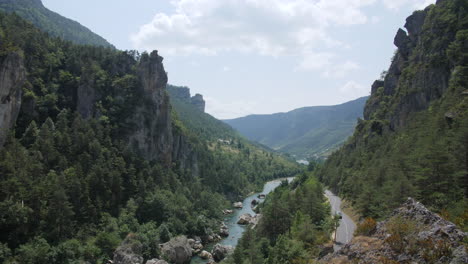 Hermosa-Vista-Del-Mirador-De-Las-Gargantas-Del-Tarn-Pas-De-Soucy