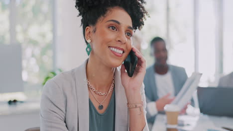 Phone-call,-smile-or-business-woman-in-office