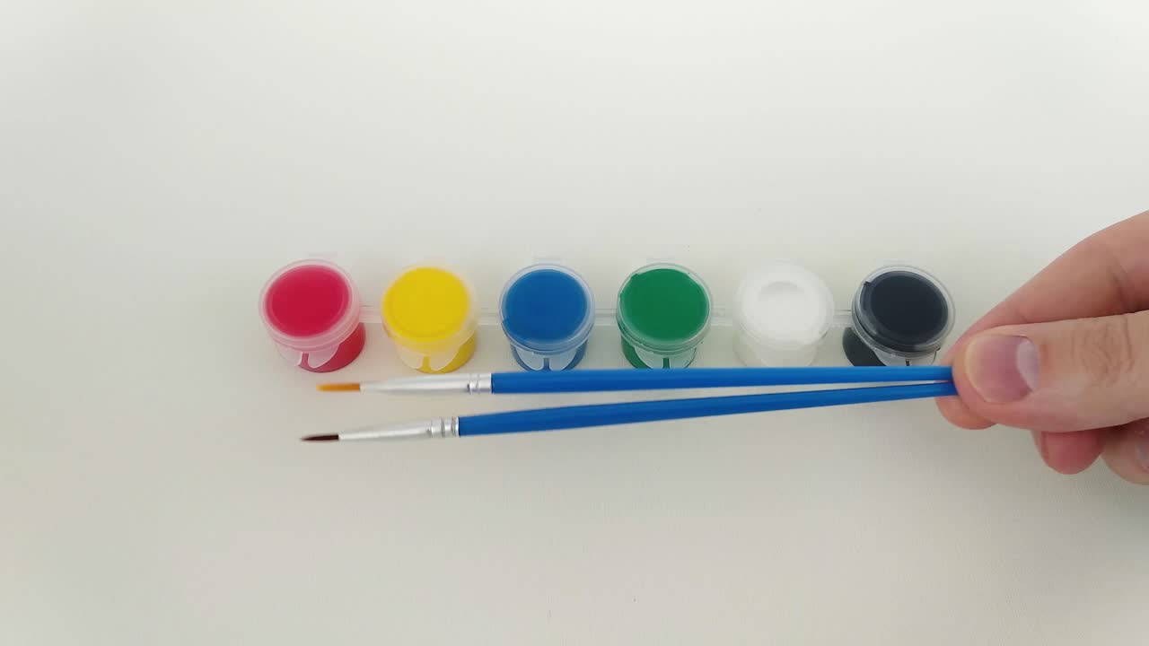 6가지 색상과 2가지 브러쉬